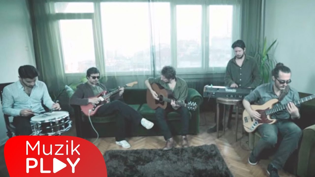 Adamlar - Öyle Normal (Official Video) Mp3 İndir