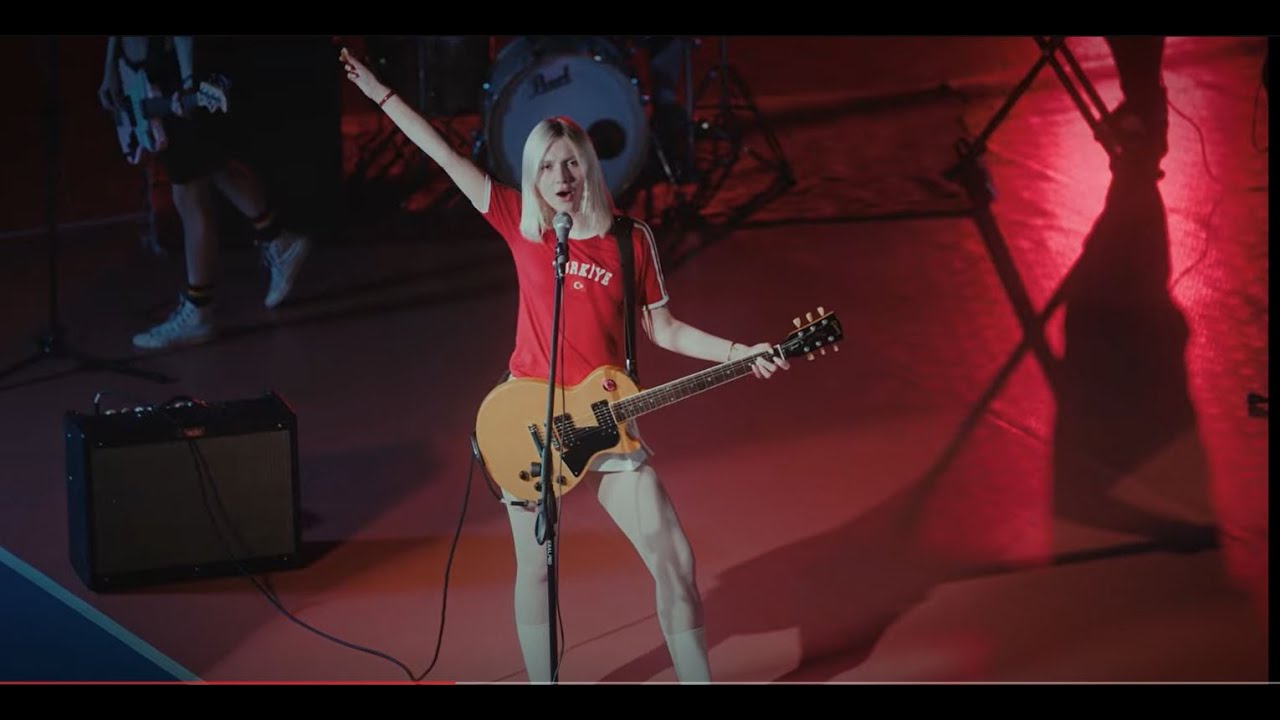 Aleyna Tilki - Sultanım Mp3 İndir