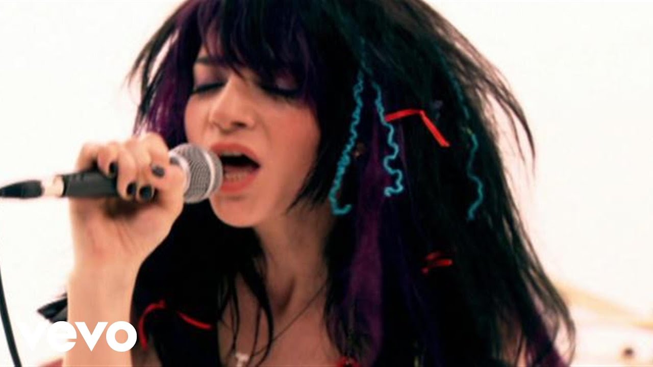 Aylin Aslim - Sen mi Mp3 İndir