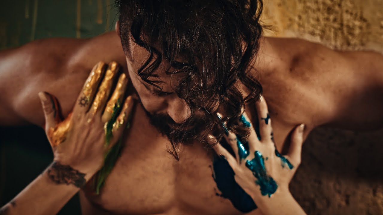 Bahadır Tatlıöz - İptila (Official Video) Mp3 İndir