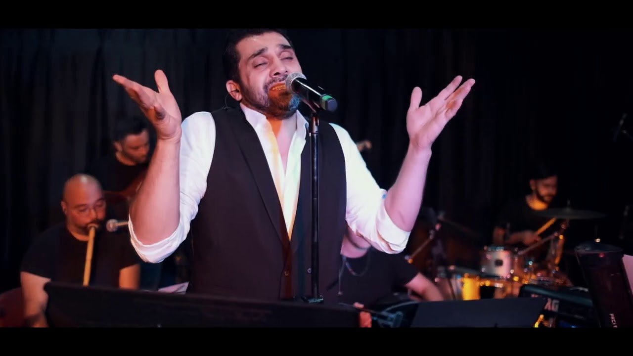 Bayhan - Sen}e Kalmış (Canlı Akustik Performans) Mp3 İndir