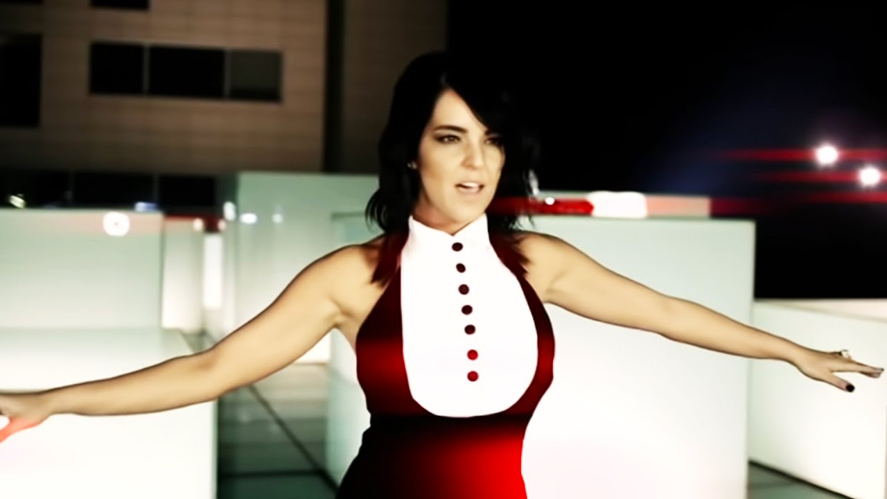 Bengü - Artık Sevmeyeceğim Mp3 İndir