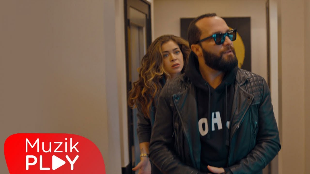 Berkay - İki Hece (Official Video) Mp3 İndir