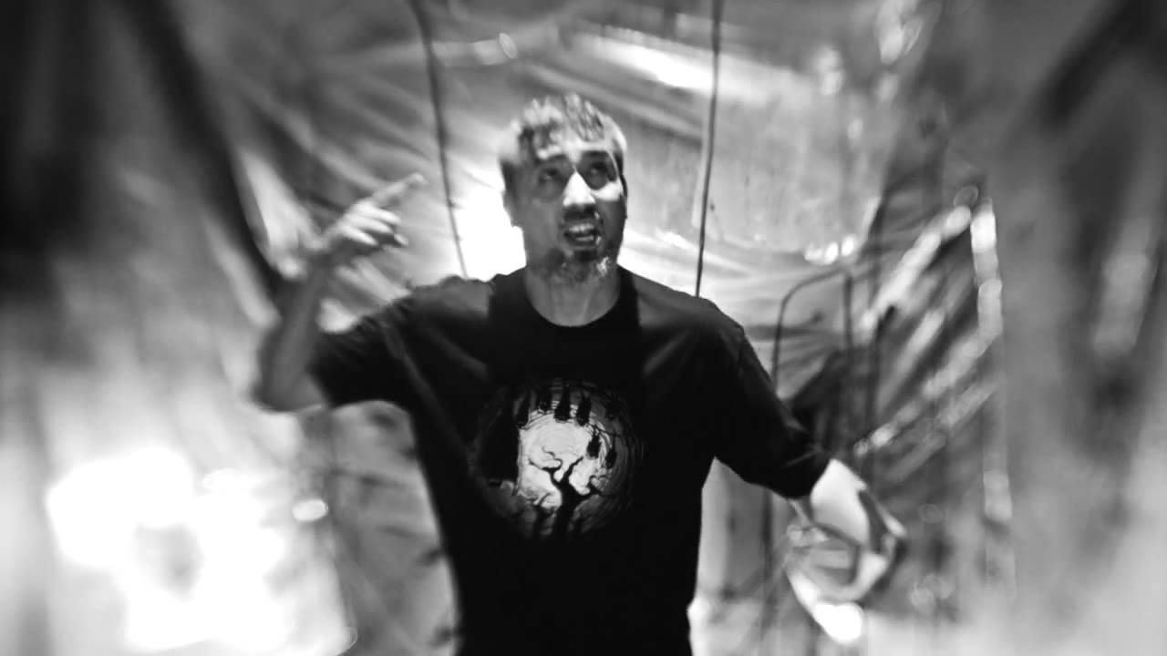 Birol Giray (Bee Gee) ft Sagopa Kajmer-Abrakadabra (Official Video) Mp3 İndir