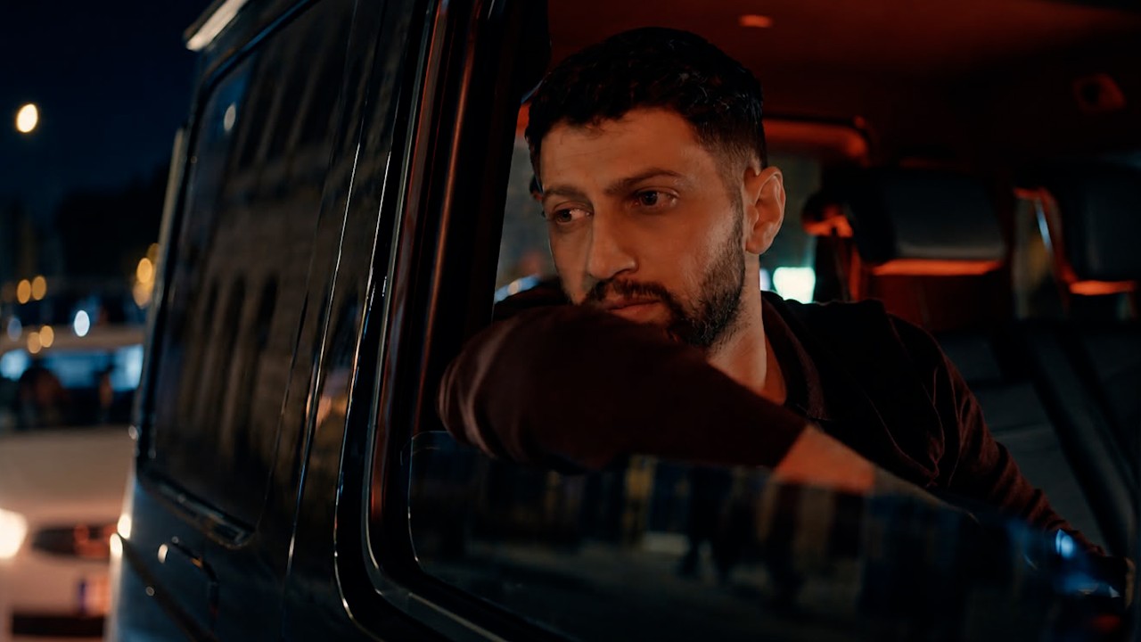 Burak Bulut - Git O Yüzden (Official Music Video) Mp3 İndir
