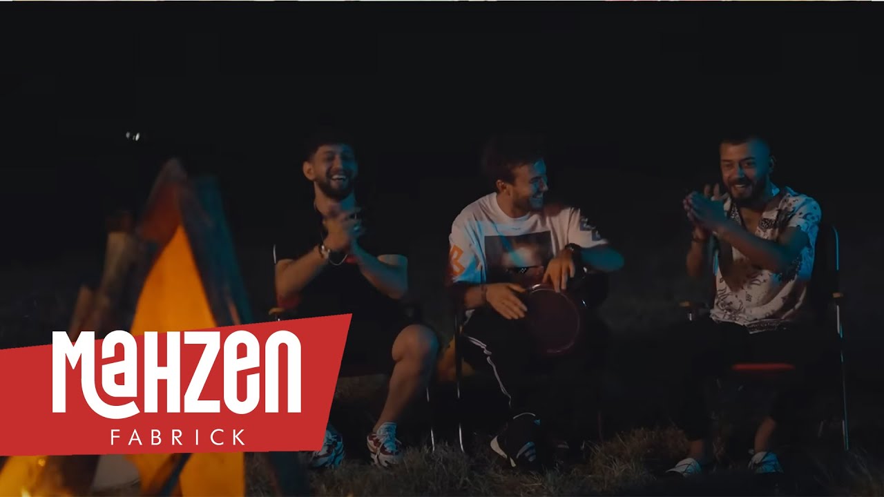 Burak Bulut & Mustafa Ceceli & Kurtuluş Kuş - Leyla Mecnun Mp3 İndir