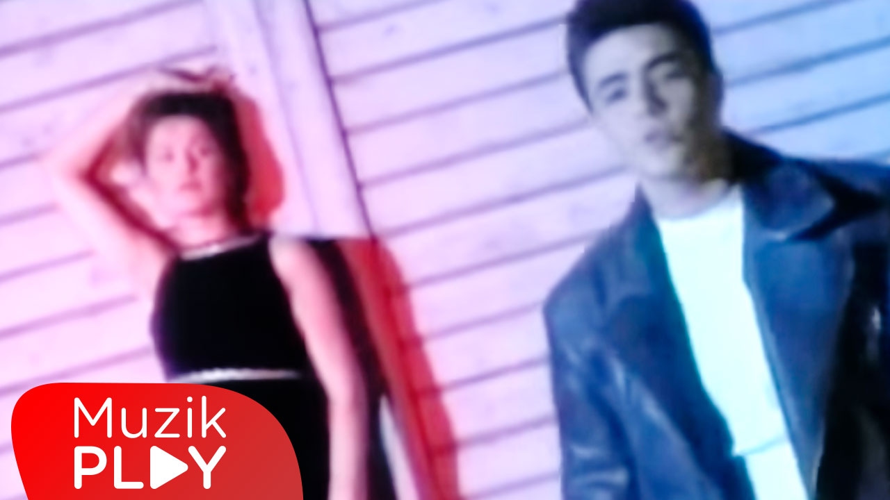 Burak Kut - Benimle Oynama (Official Video) Mp3 İndir