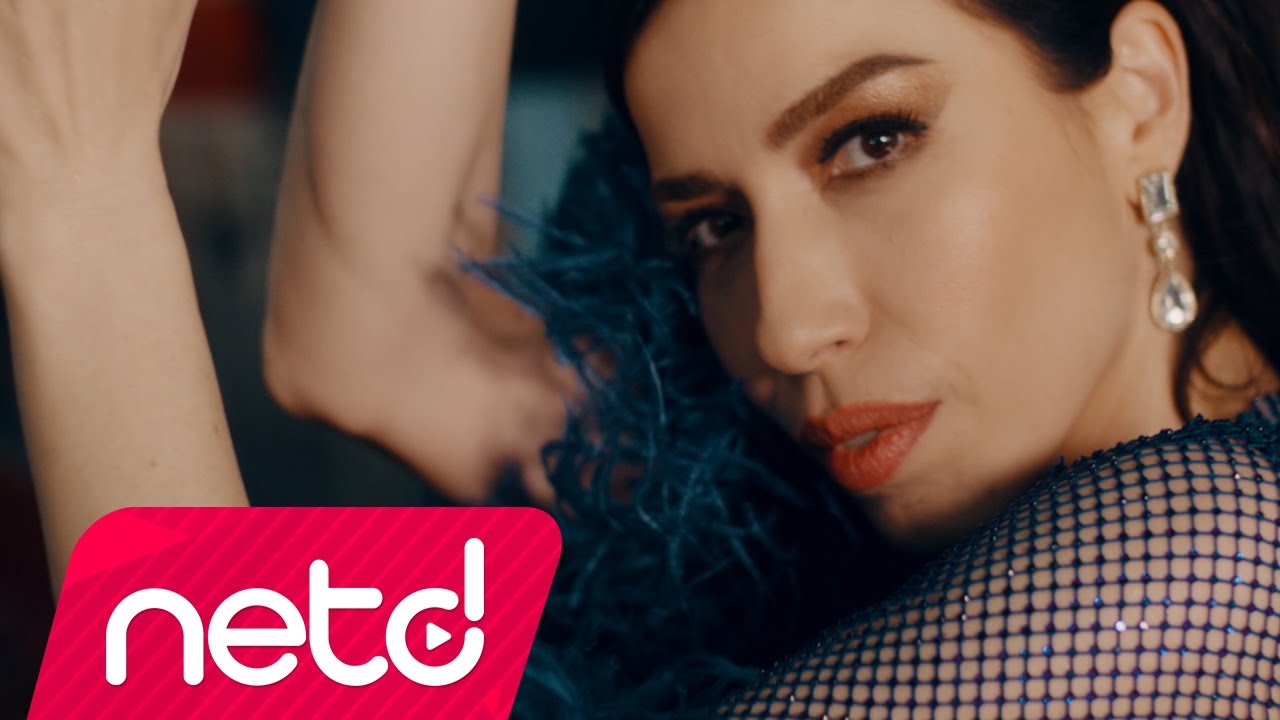 Burcu Güneş - Şerefine Mp3 İndir