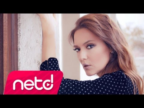 Demet Akalın - Hayalet Mp3 İndir