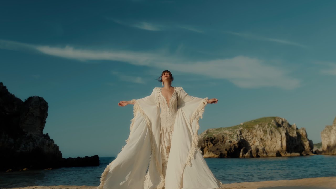 Derya Bedavacı - Atlatırım Mp3 İndir
