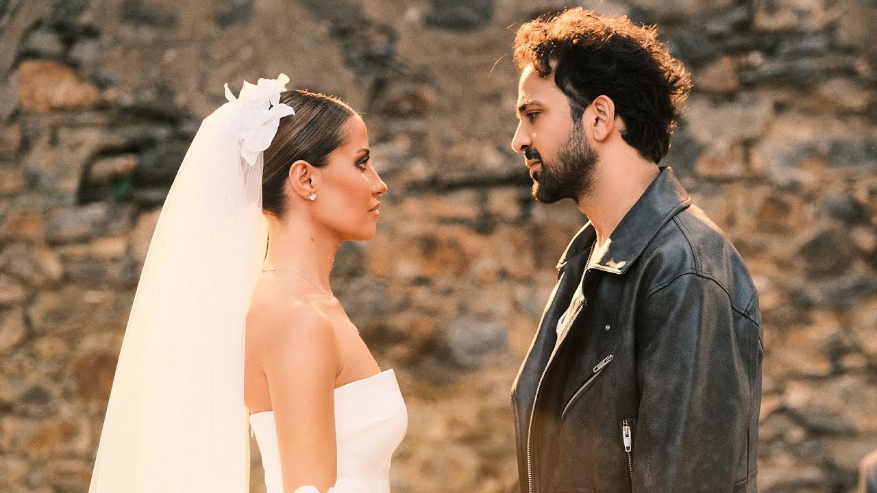 Derya Uluğ & Asil Gök - Yansıma Mp3 İndir