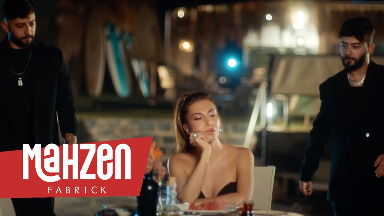 Ebru Yaşar & Burak Bulut & Kurtuluş Kuş - Anılara Dalarız Mp3 İndir