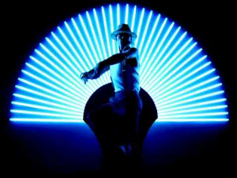 Ebru Yaşar - Yeşillenirim Mp3 İndir