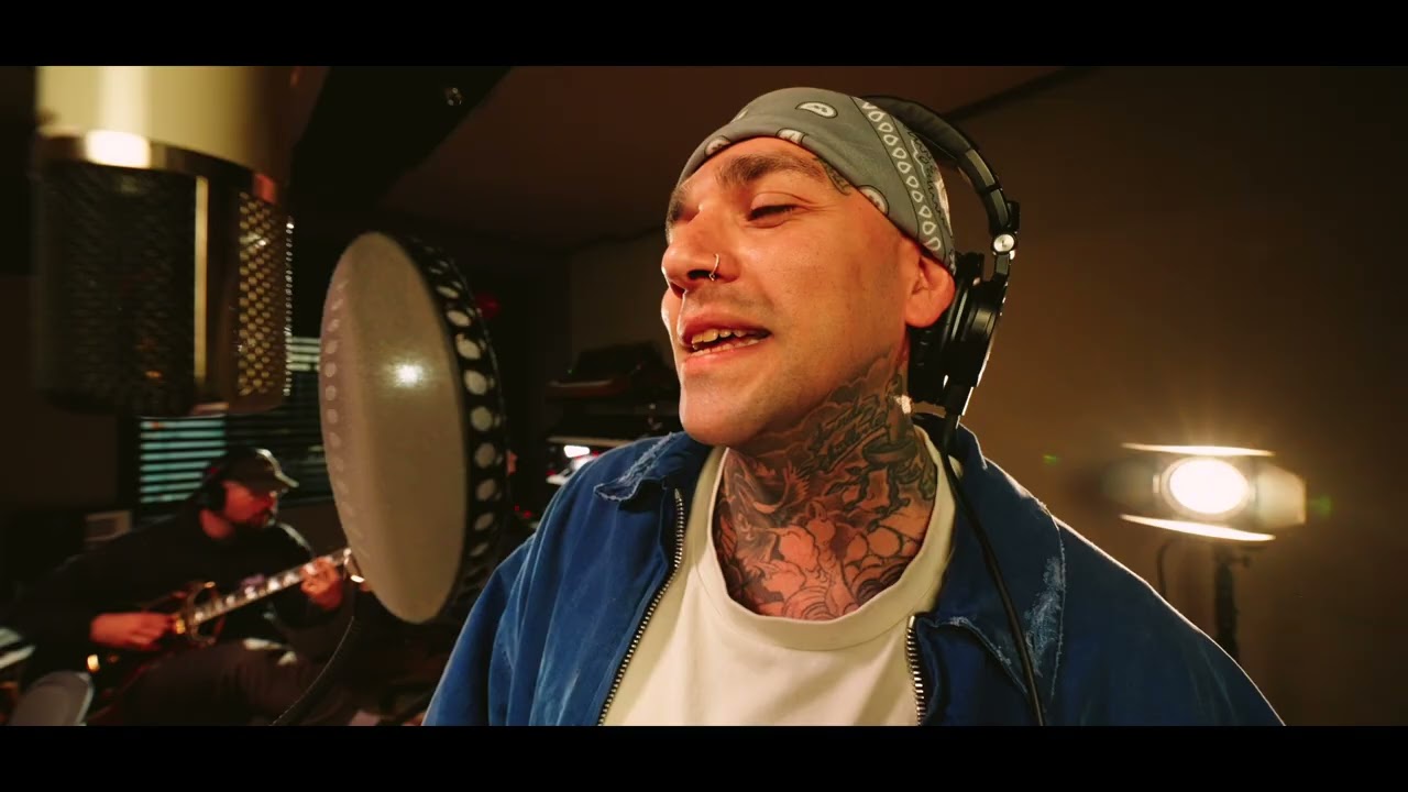 Ezhel - Kaybet (Live Session) Mp3 İndir