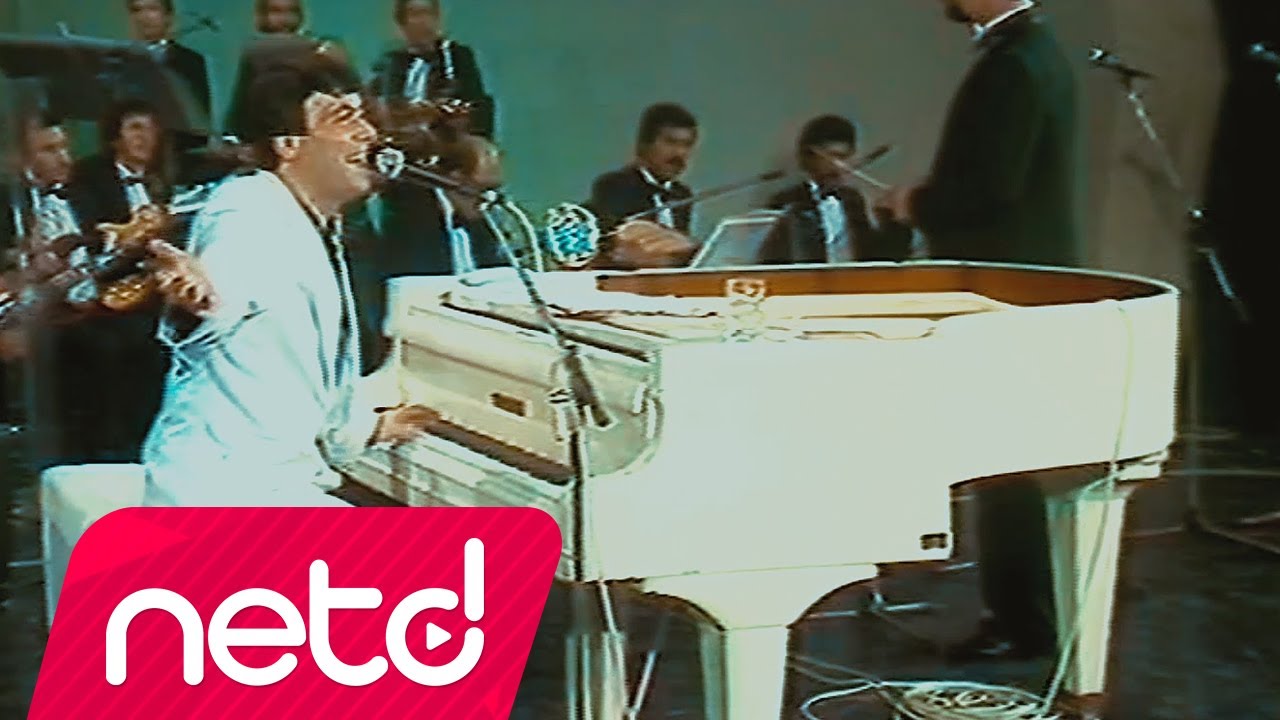 Ferdi Özbeğen - Gündüzüm Seninle Mp3 İndir
