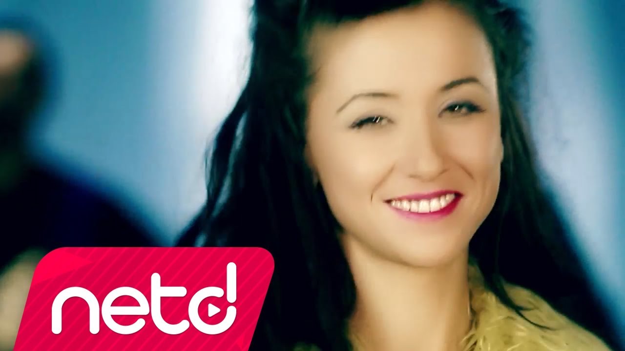 Feryal - Halaylar Mp3 İndir