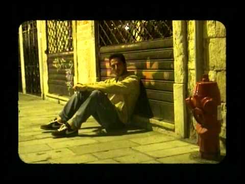 Gökhan Özen - Herşeyde Biraz Sen Varsın Mp3 İndir