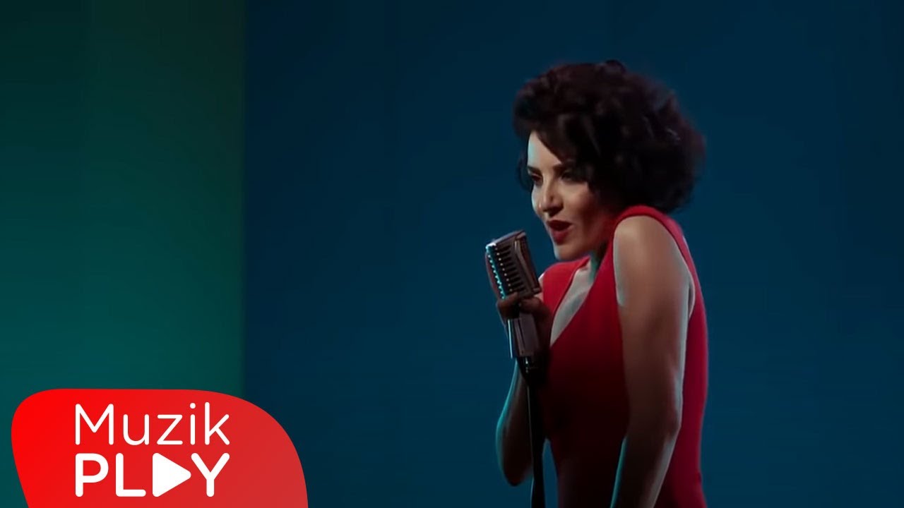 Göksel - Aşkın Yalanmış (Official Video) Mp3 İndir