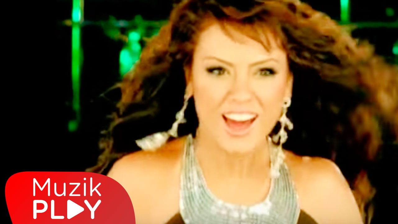 Lara - Katmer Katmer (Official Video) Mp3 İndir