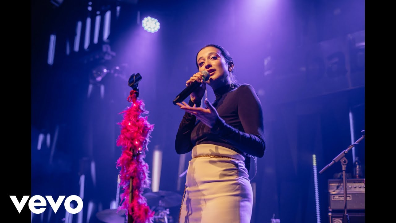 Melike Şahin - Deli Kan (Live @ Babylon) Mp3 İndir