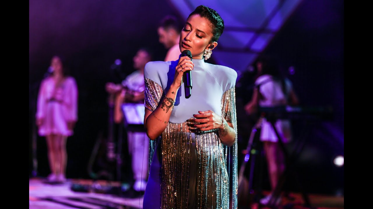 Melike Şahin - Nasır (Live @ Zorlu PSM) Mp3 İndir