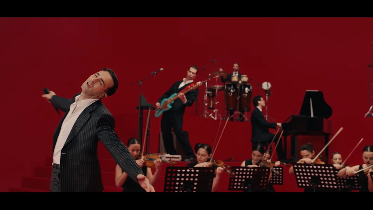 Mert Demir - Biterse Hatıran Mp3 İndir