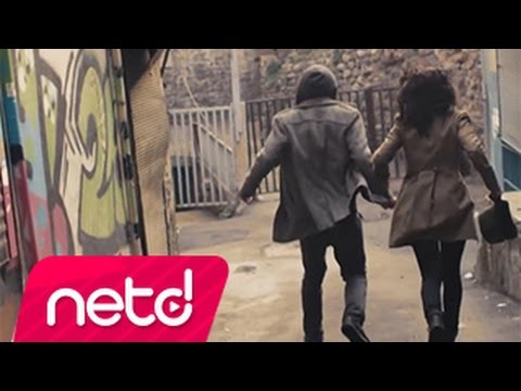 Model - Antidepresan Gülümsemesi Mp3 İndir