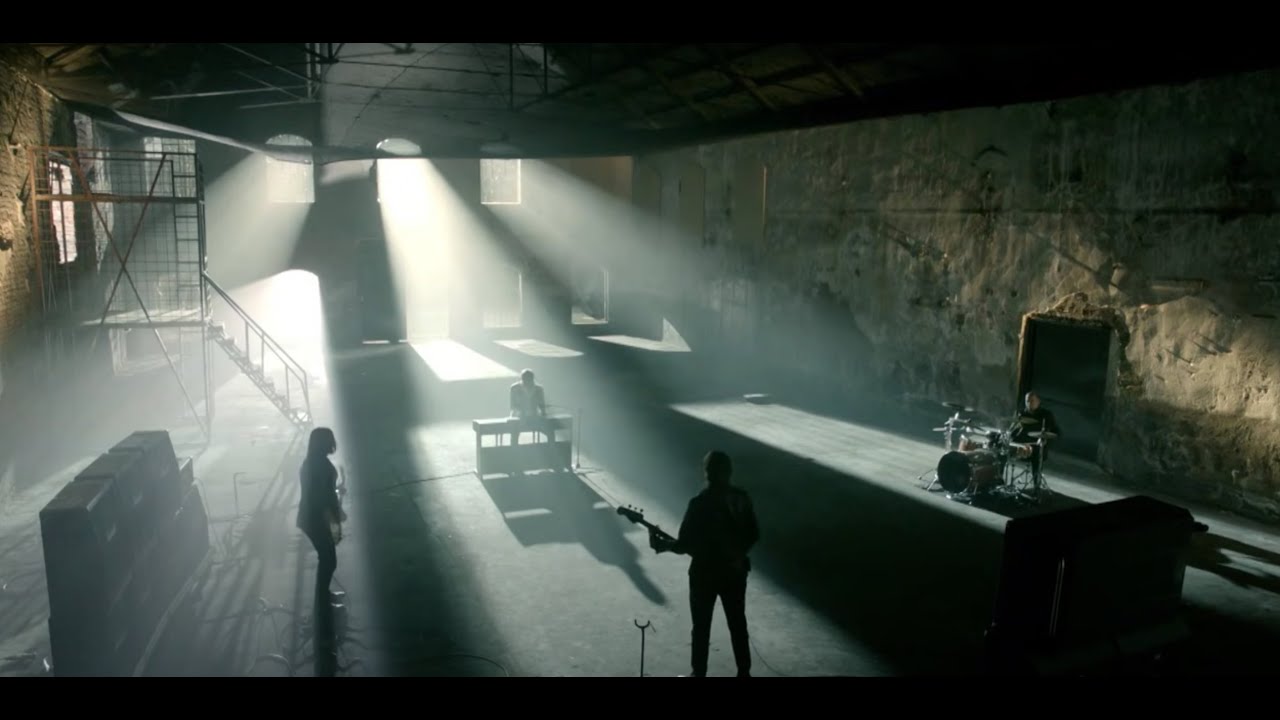 mor ve ötesi - 'Güneşi Beklerken' (Official Video) Mp3 İndir