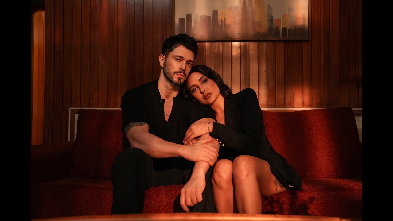 Murat Boz & Melek Mosso - Kolay Değil Mp3 İndir