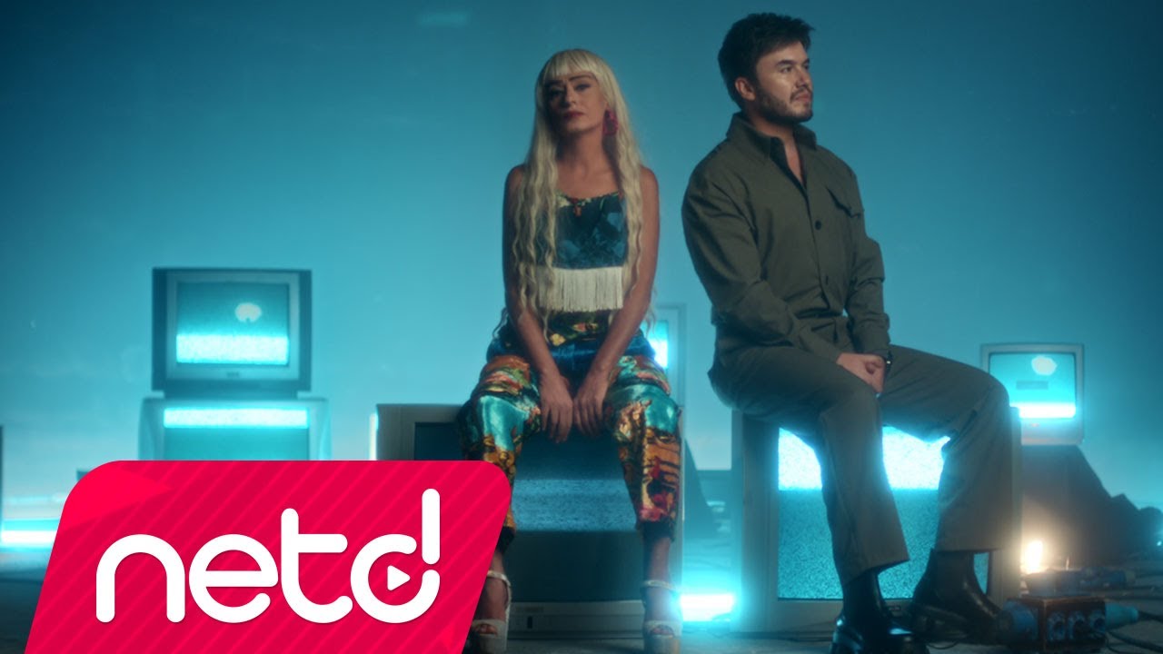 Mustafa Ceceli & Yıldız Tilbe - Aşktan Giderken Mp3 İndir
