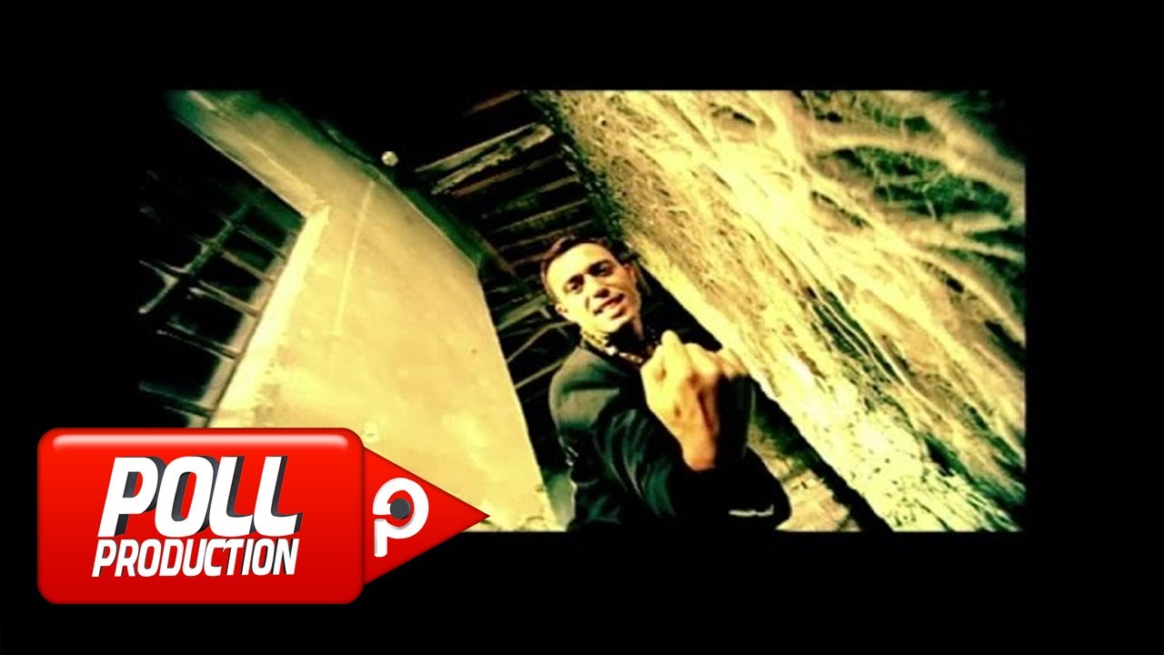 Mustafa Sandal - Aşka Yürek Gerek (Official Video) Mp3 İndir