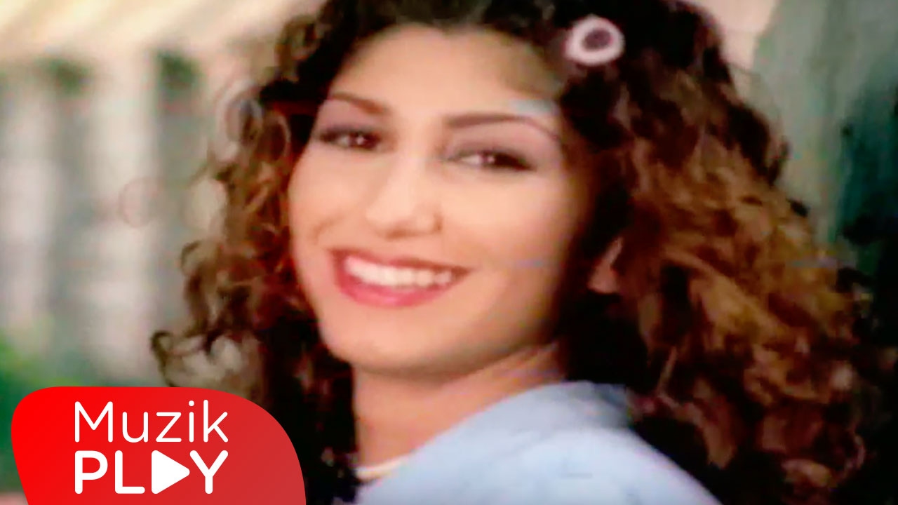 Nadide Sultan - Konyalım (Official Video) Mp3 İndir