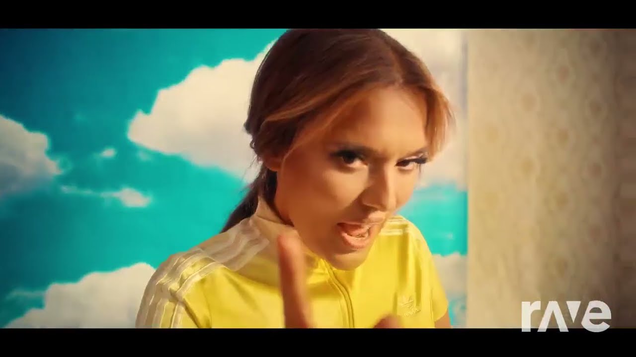 SEFO & DEMET AKALIN YERİNDE DUR GUSTAVO SANTAOLALLA & EMRE KABAK BABEL Mp3 İndir