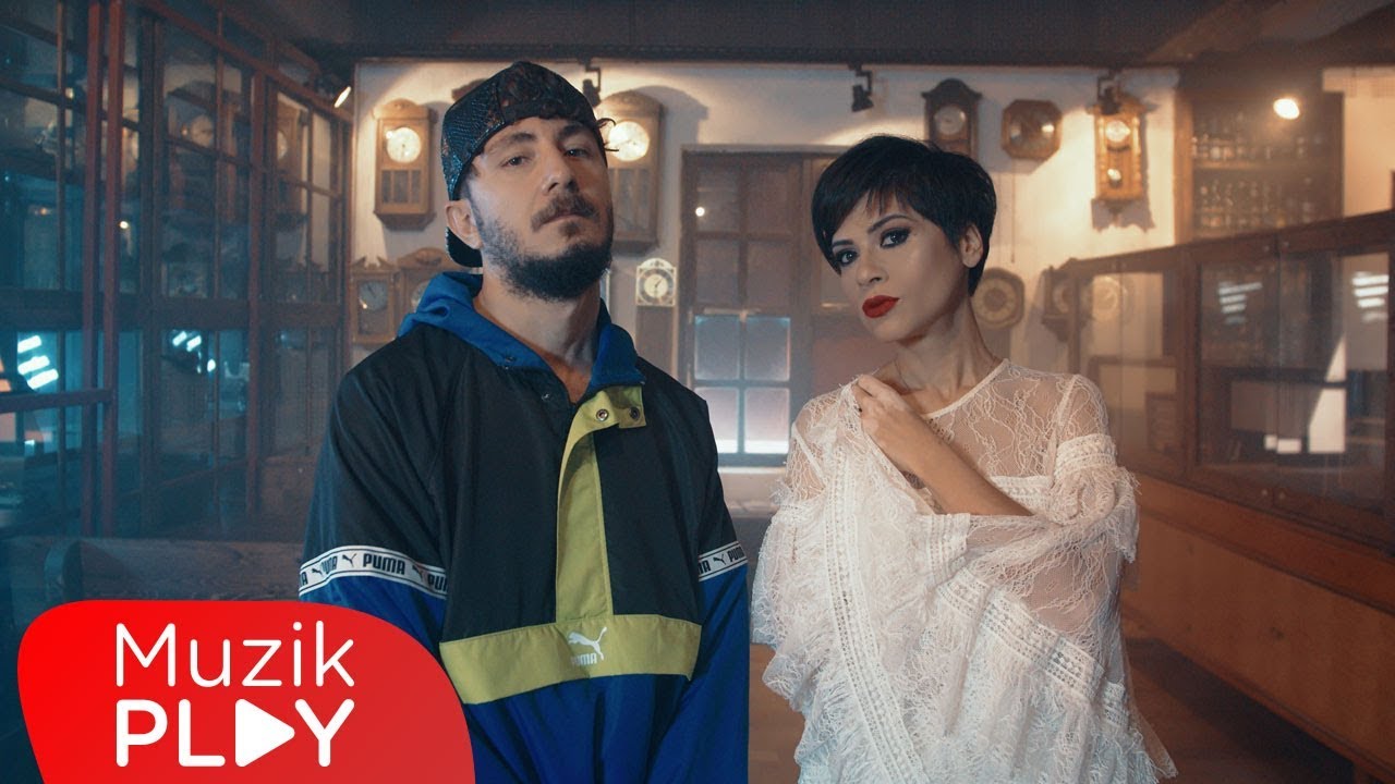 Sehabe & Aydilge - Bir Ayda Unutursun (Official Video) Mp3 İndir