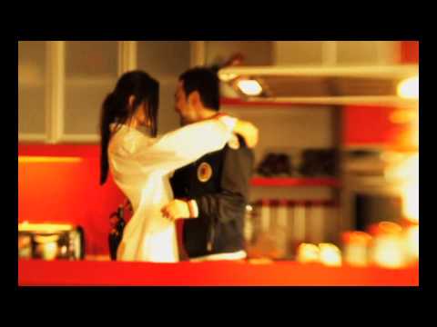 Serdar Ortaç - Elimle Mp3 İndir