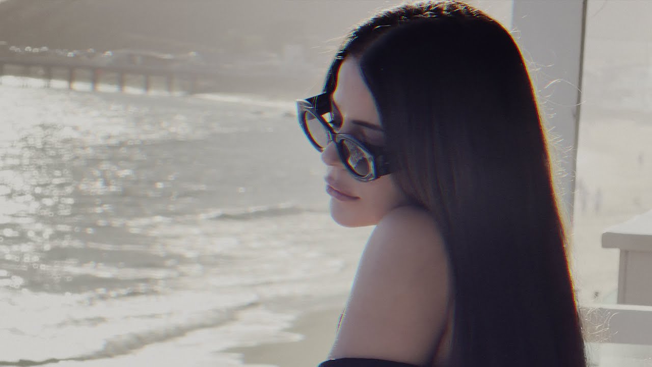 Simge - Esmer Yangın (Visualiser) Mp3 İndir