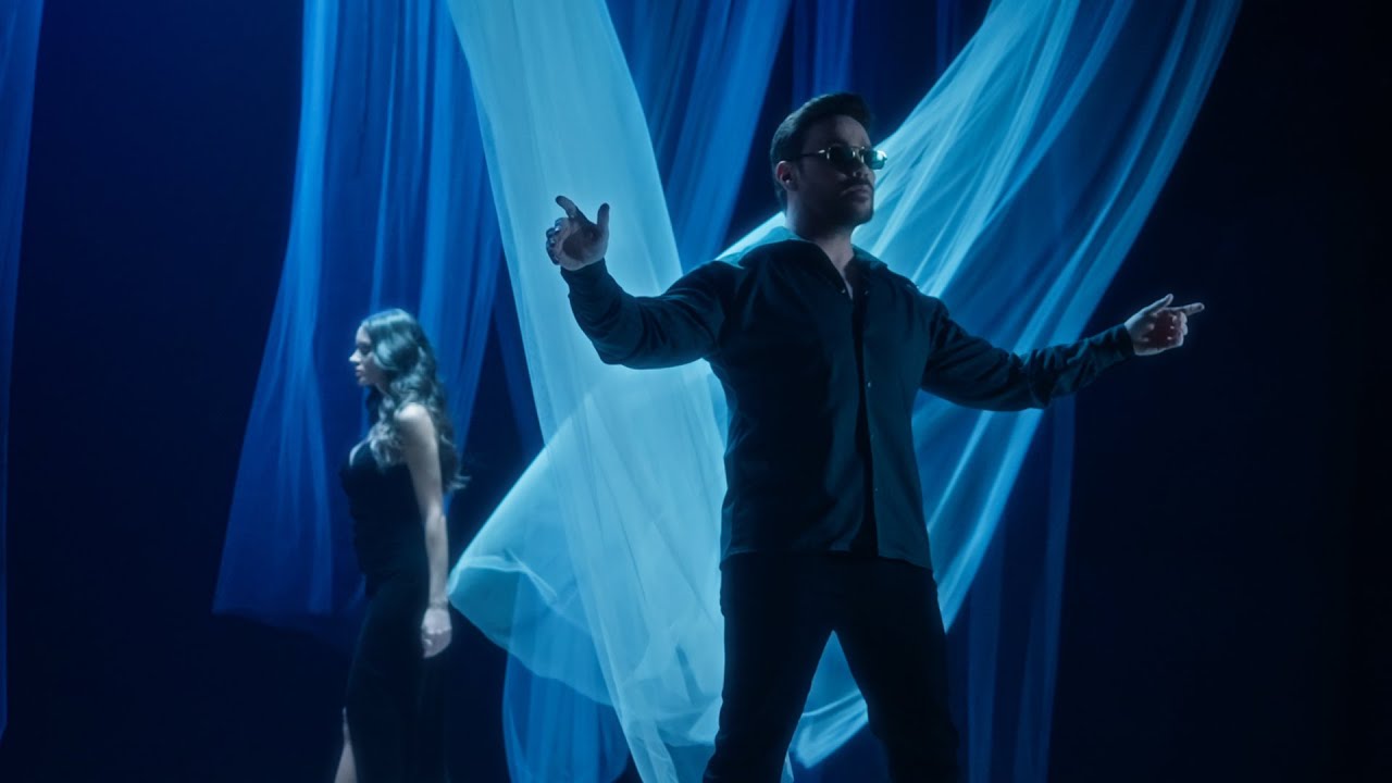 Sinan Akçıl & Duru - Bana Aitsin Mp3 İndir