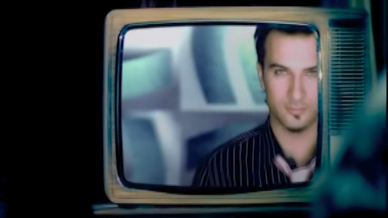 TARKAN - Gülümse Kaderine (Official Music Video) Mp3 İndir