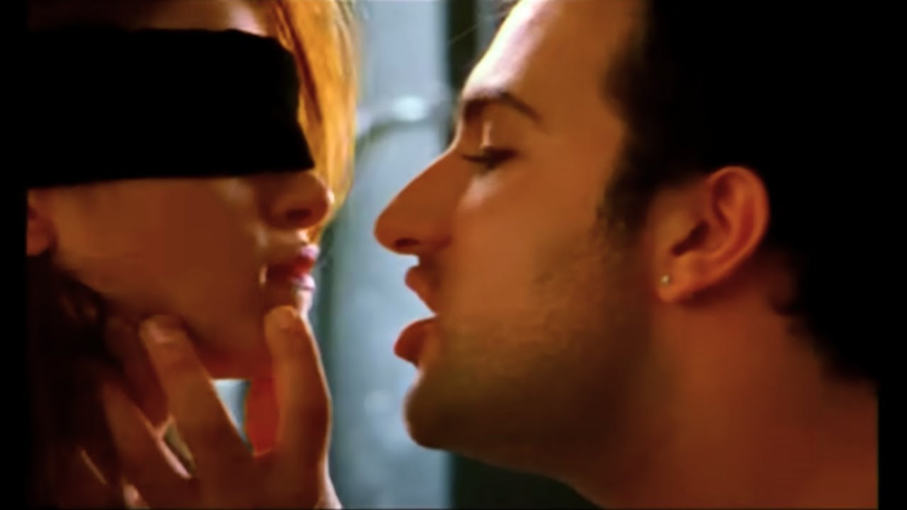 TARKAN - Ölürüm Sana (Official Music Video) Mp3 İndir