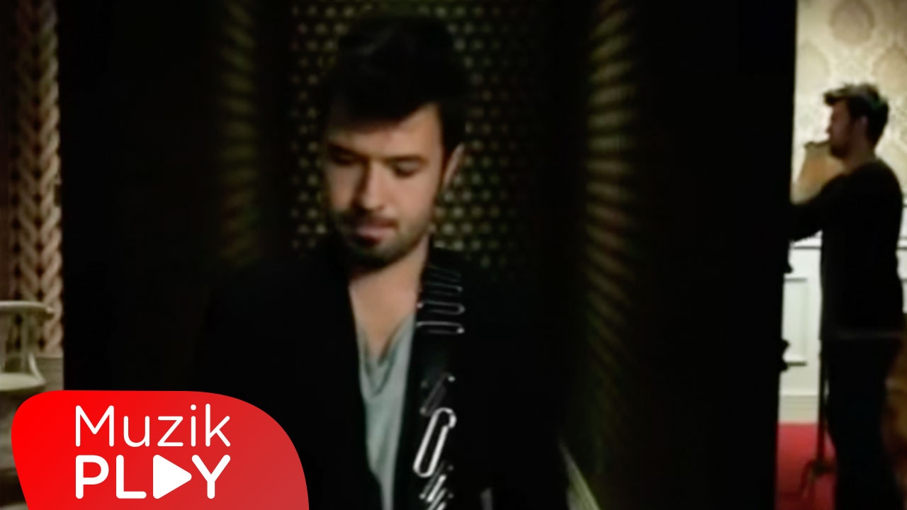 Yalın - Ki Sen (Official Video) Mp3 İndir