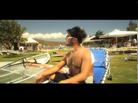 Yusuf Güney - Serserin Oldum Mp3 İndir