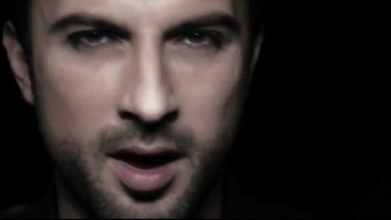 ÜMİT SAYIN & TARKAN - Gitme Mp3 İndir
